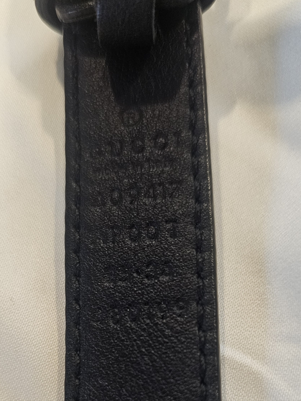 Gucci Marmot Black Leather Belt with Gold Double G Buckle - Picture 5 of 8